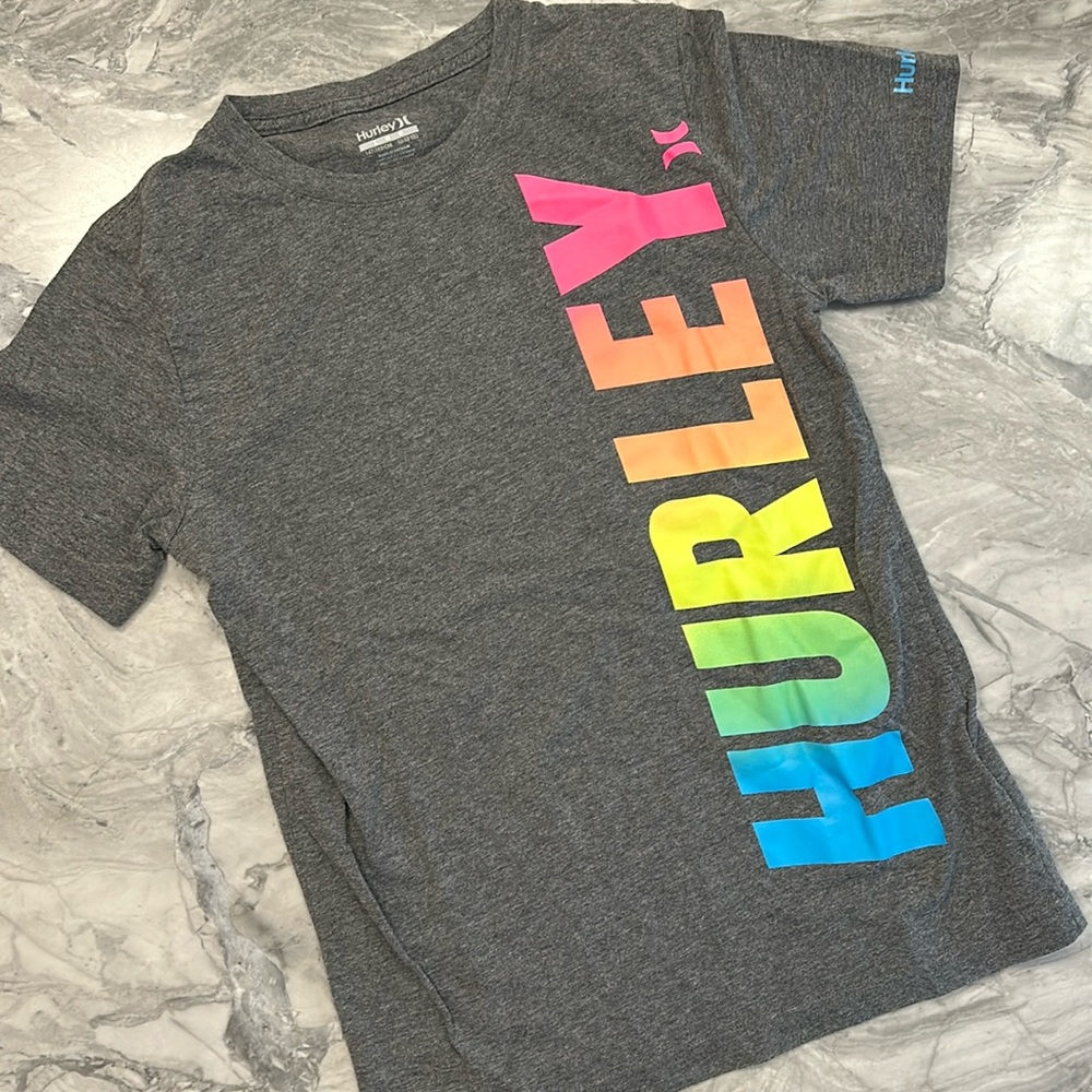 Hurley tshirt